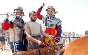Микко Хирвонен и Яри-Матти Латвала на римской колеснице
