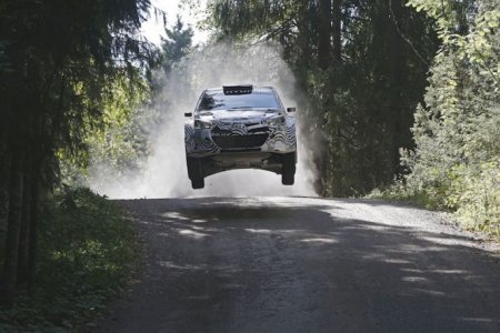 Команда Hyundai протестировала новую версию своего i20 WRC