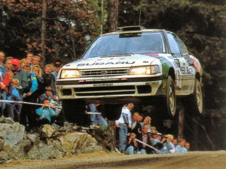 Колин МакРей за рулем Subaru Legacy WRC на ралли 1992 год