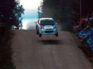 Колин Макрей (Colin Mcrae), Ford Focus WRC, ралли Финляндии 2000 года