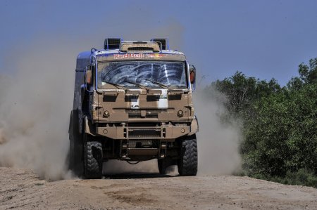 Дакар 2017: Этап 2 - грузовики - КАМАЗ в тройке лидеров