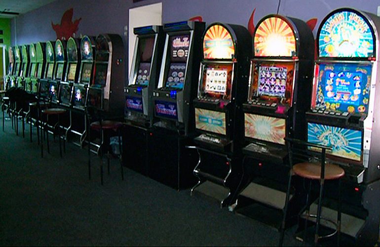 Залы бесплатных игровых автоматов вулкан игровые автоматы официальный сайт играть демо